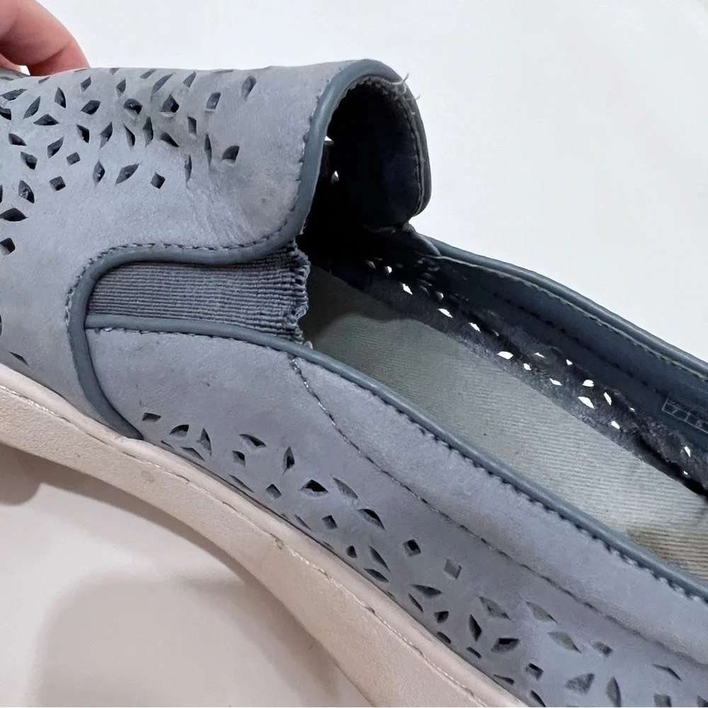 Vionic Splendid Midi Perf Suede Slip-On Blue Size 7
